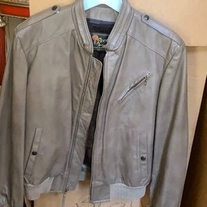 LADIES LEATHER  BOMBER STYLE JACKET 12 1970’S Reeds sportswear